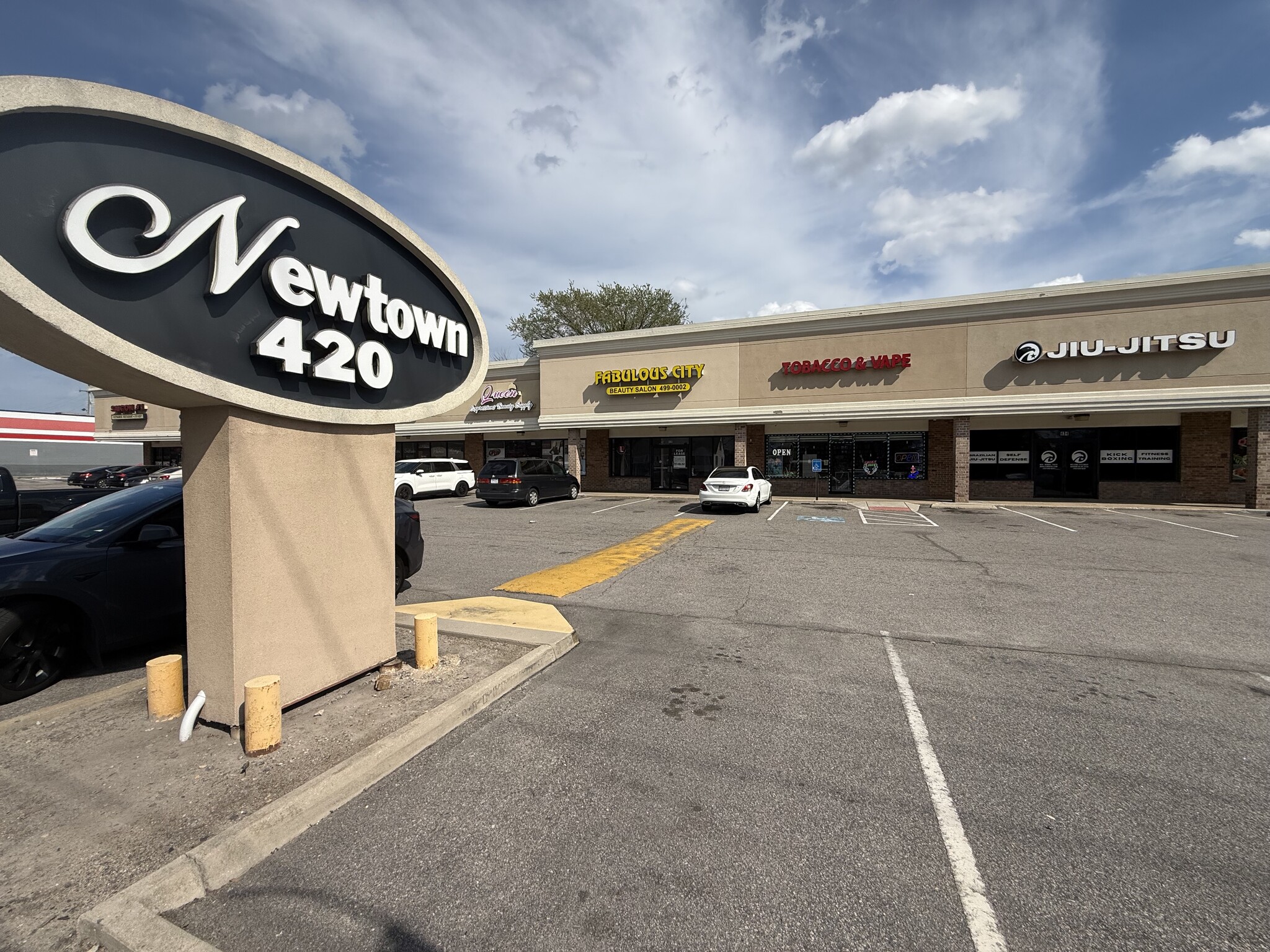 420-448 Newtown Rd, Virginia Beach, VA à louer Photo principale– Image 1 sur 7