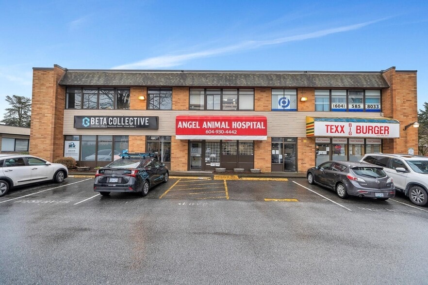 10318-10324 Whalley Blvd, Surrey, BC à louer - Photo de l’immeuble – Image 1 sur 24