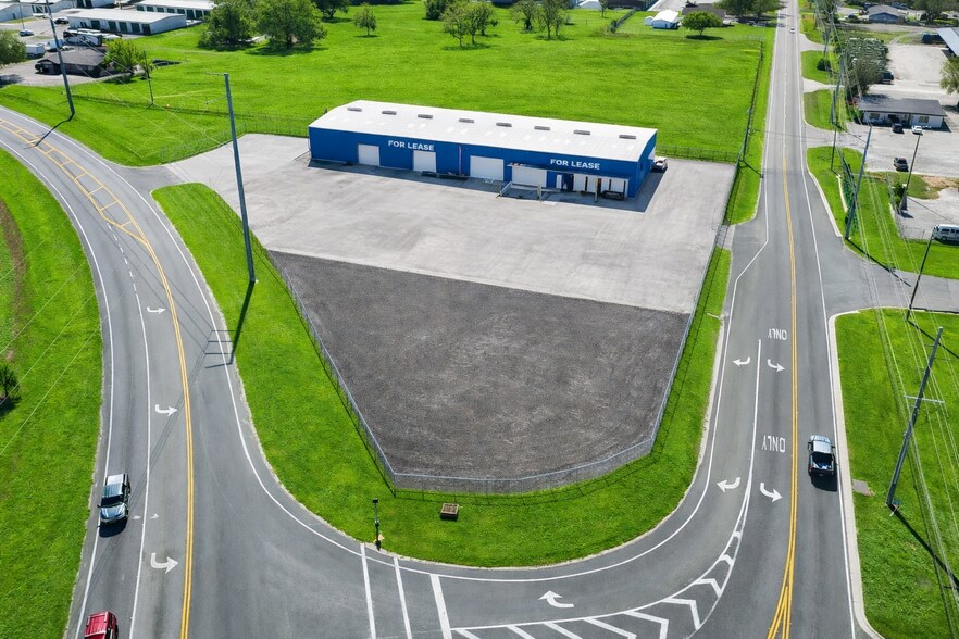 220 Recker Hwy, Auburndale, FL à louer - Aérien – Image 2 sur 22