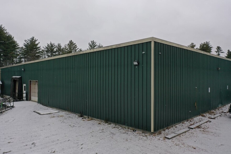 49 Industrial Park Rd, Keeseville, NY à louer - Photo de l’immeuble – Image 2 sur 30