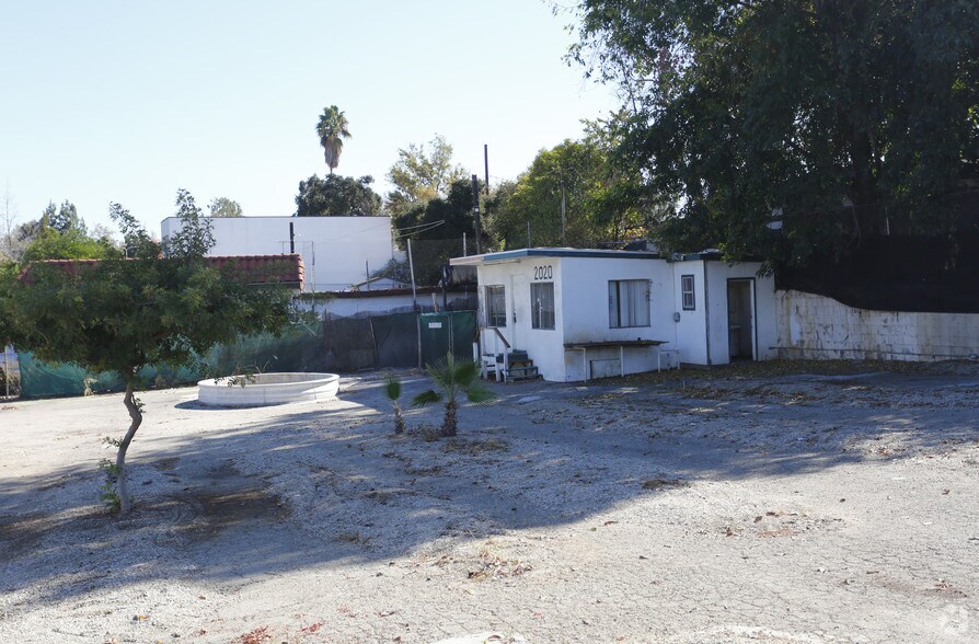 2010 E Route 66, Glendora, CA à vendre - Photo principale – Image 1 sur 38
