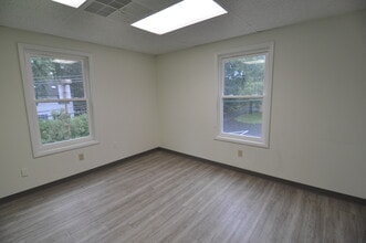 275 S Main St, Doylestown, PA à louer Photo de l’immeuble– Image 1 sur 7
