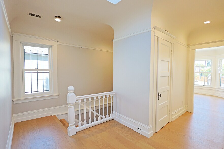 2035-2037 Ashby Ave, Berkeley, CA à vendre - Photo intérieure – Image 3 sur 23
