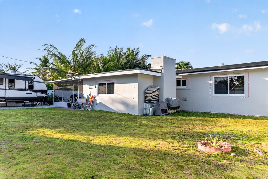 9760 Memorial Rd, Cutler Bay, FL à vendre - Photo de l’immeuble – Image 3 sur 9