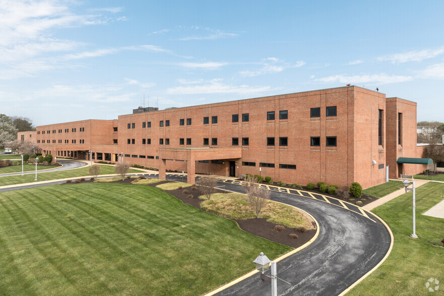 201 Reeceville Rd, Coatesville, PA à louer - Photo de l’immeuble – Image 3 sur 29