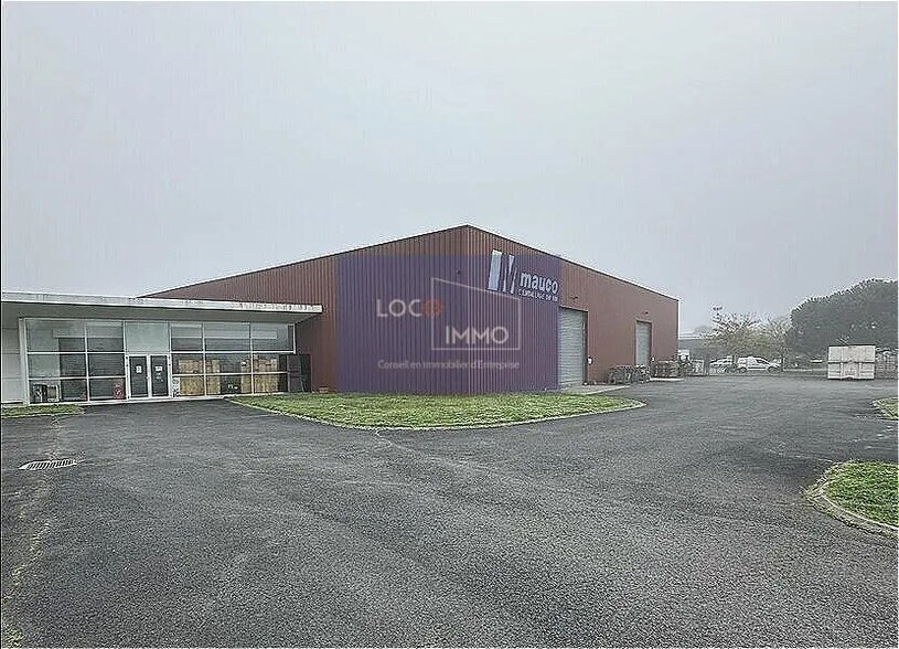 Local d’activités dans Libourne à louer - Photo de l’immeuble – Image 1 sur 10
