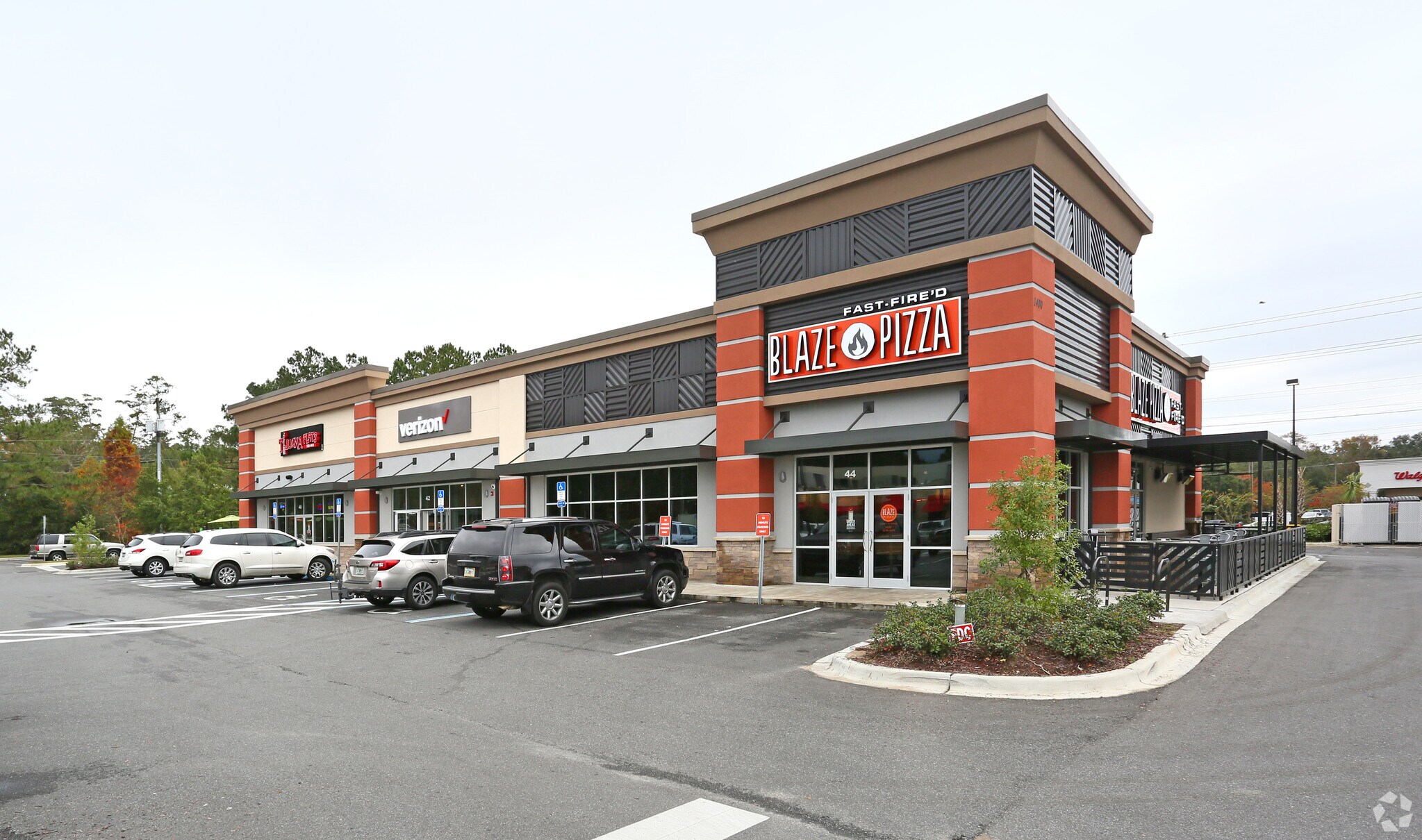 1400 Village Square Blvd, Tallahassee, FL à louer Photo principale– Image 1 sur 3