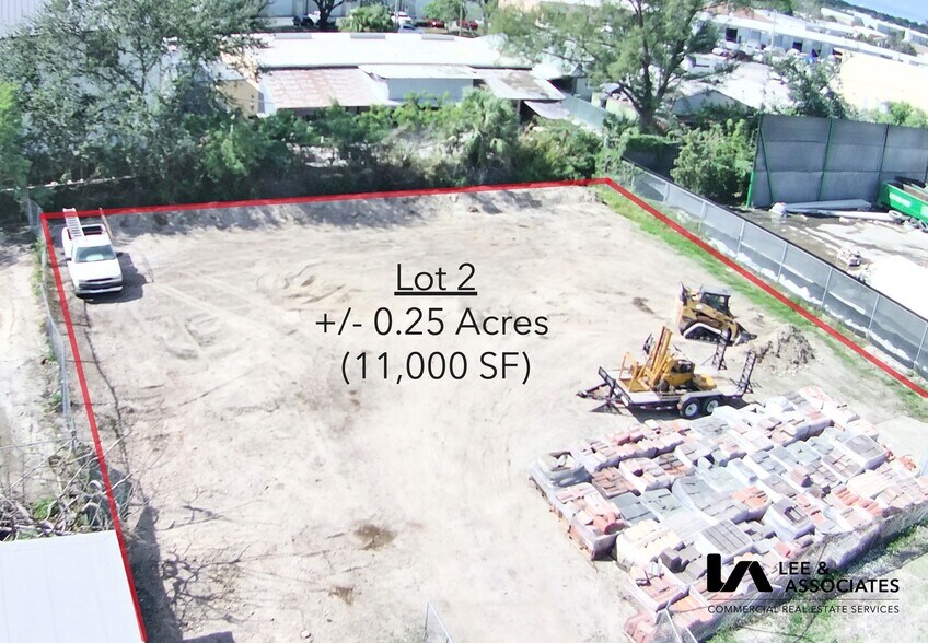 5725 Yahl St, Naples, FL à louer - Photo de l’immeuble – Image 1 sur 6