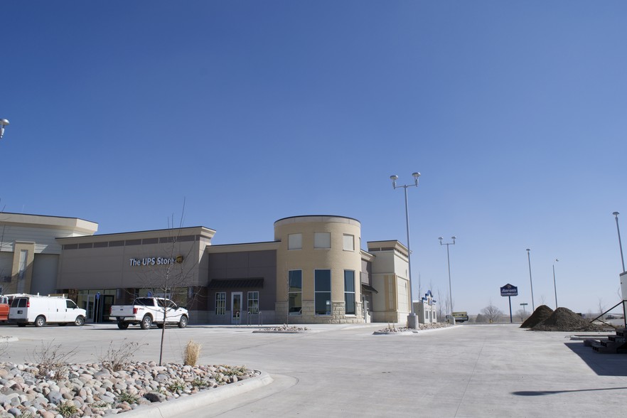4320 Vine St, Hays, KS à louer - Photo de l’immeuble – Image 3 sur 5