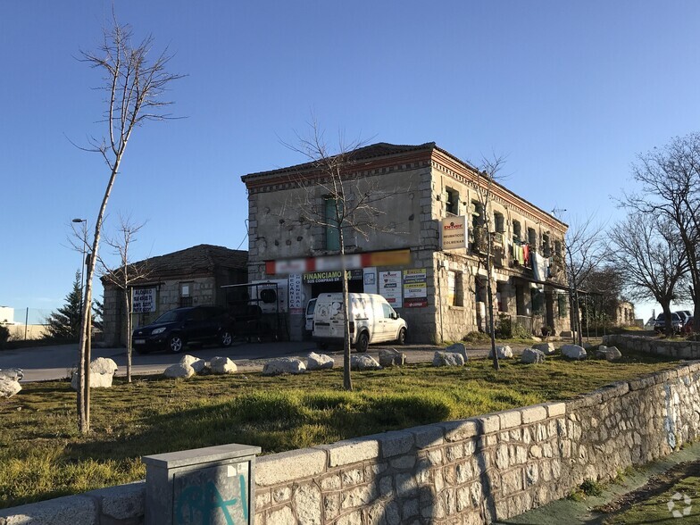 Avenida de la Libertad, 93, Colmenar Viejo, Madrid à louer - Photo de l’immeuble – Image 1 sur 2