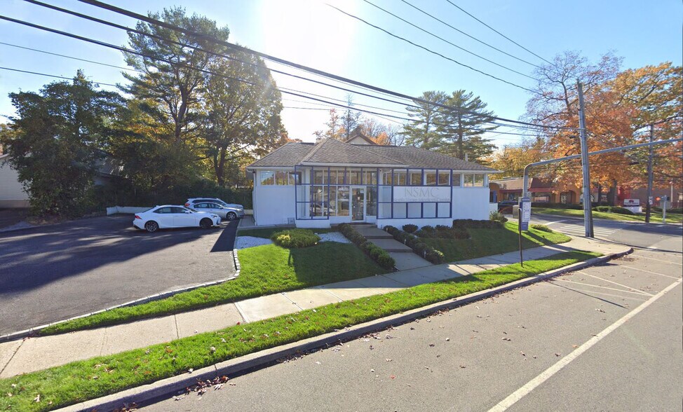 1 Walnut Rd, Glen Cove, NY à louer - Photo de l’immeuble – Image 2 sur 12