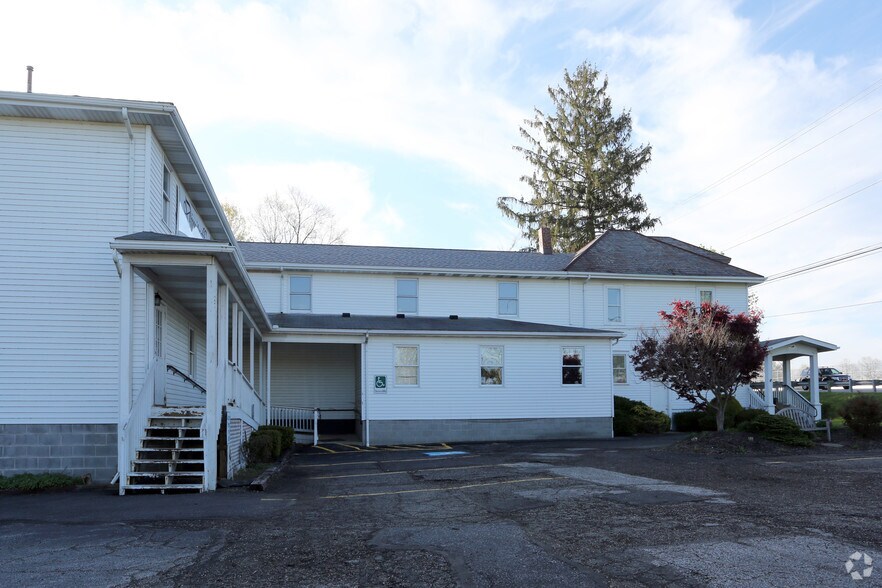 981 Ghent Rd, Akron, OH à vendre - Photo de l’immeuble – Image 3 sur 4