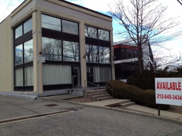 923-925 Northern Blvd, Great Neck, NY à louer - Photo de l’immeuble – Image 1 sur 3