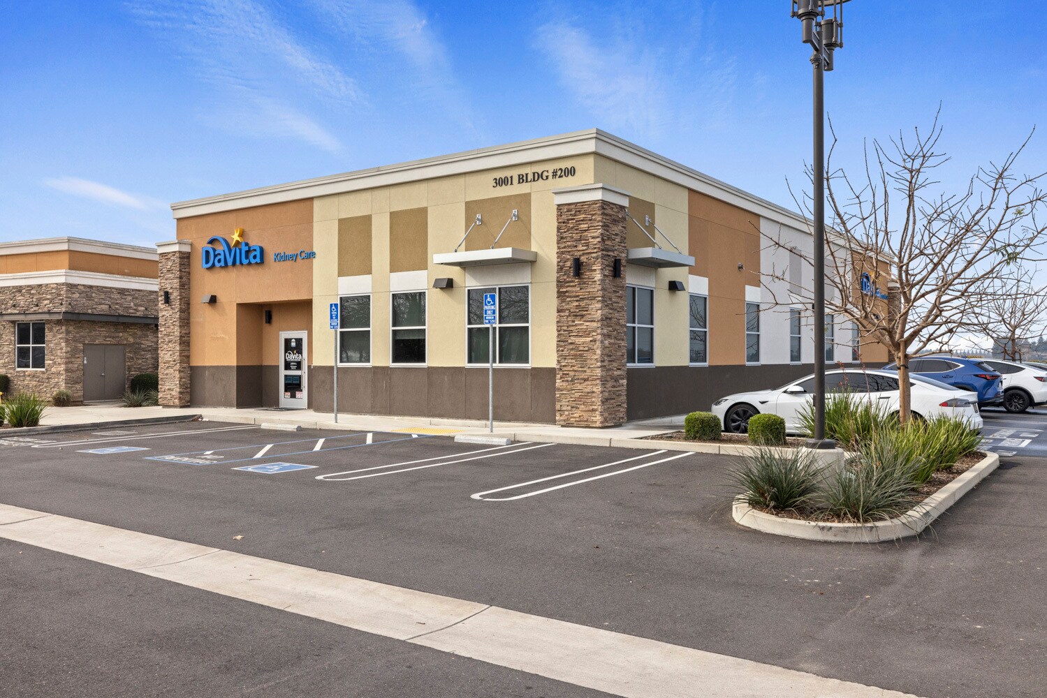 3001 Health Care Way Building 200, Modesto, CA à vendre Photo principale– Image 1 sur 13