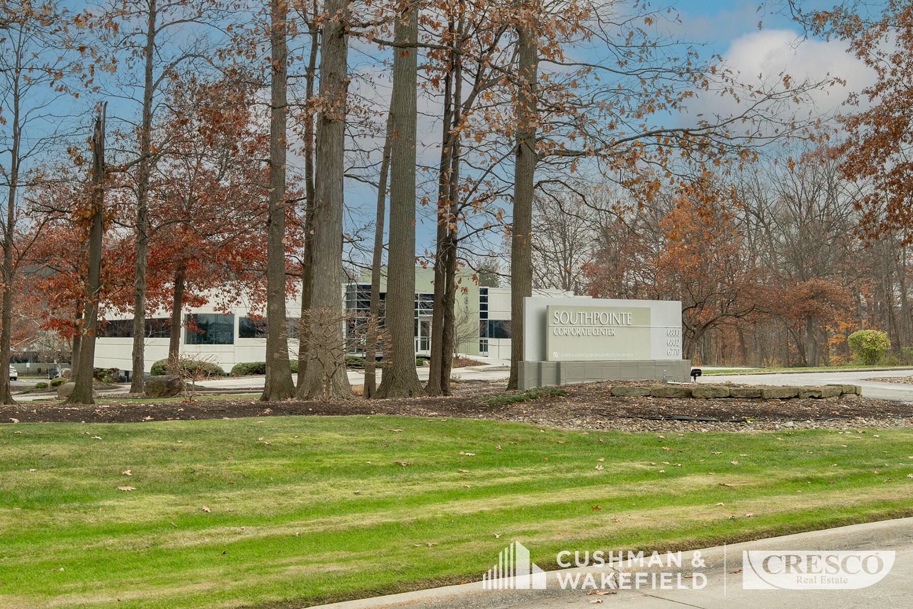 6800 W Snowville Rd, Brecksville, OH à louer Photo de l’immeuble– Image 1 sur 13