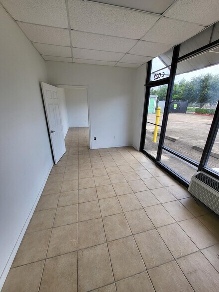 10617 Fuqua St, Houston, TX à louer - Photo de l’immeuble – Image 3 sur 4