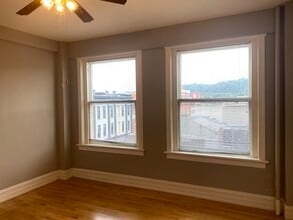 306 W Main St, Frankfort, KY à louer Photo intérieure– Image 2 sur 6