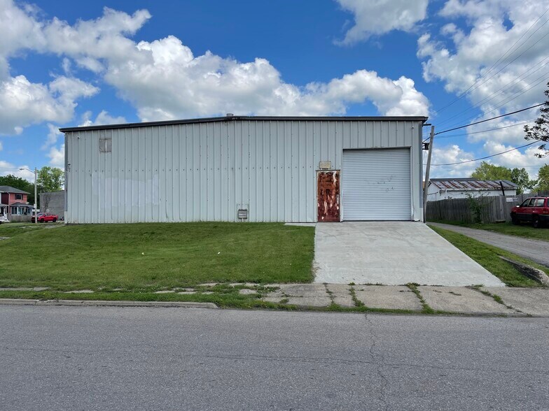 283 E Main St, Newark, OH à louer - Photo de l’immeuble – Image 2 sur 8