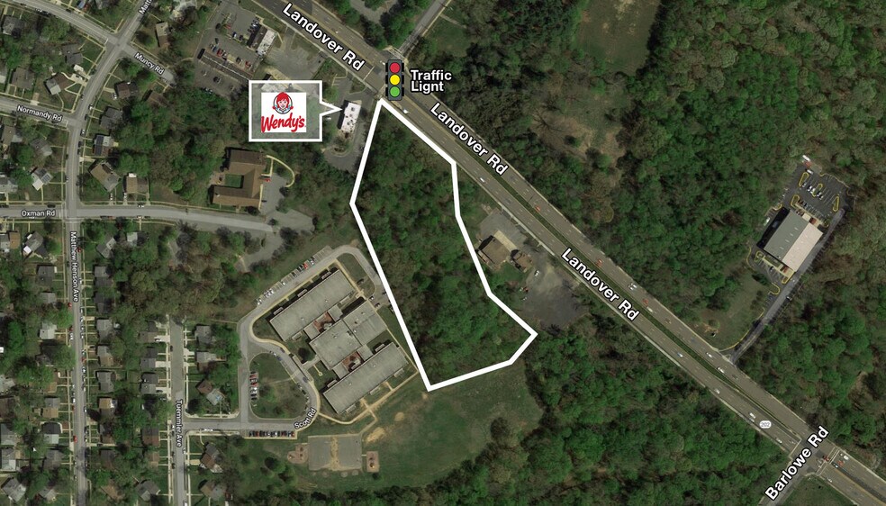 8247 Landover Rd, Hyattsville, MD à vendre - Photo de l’immeuble – Image 2 sur 6