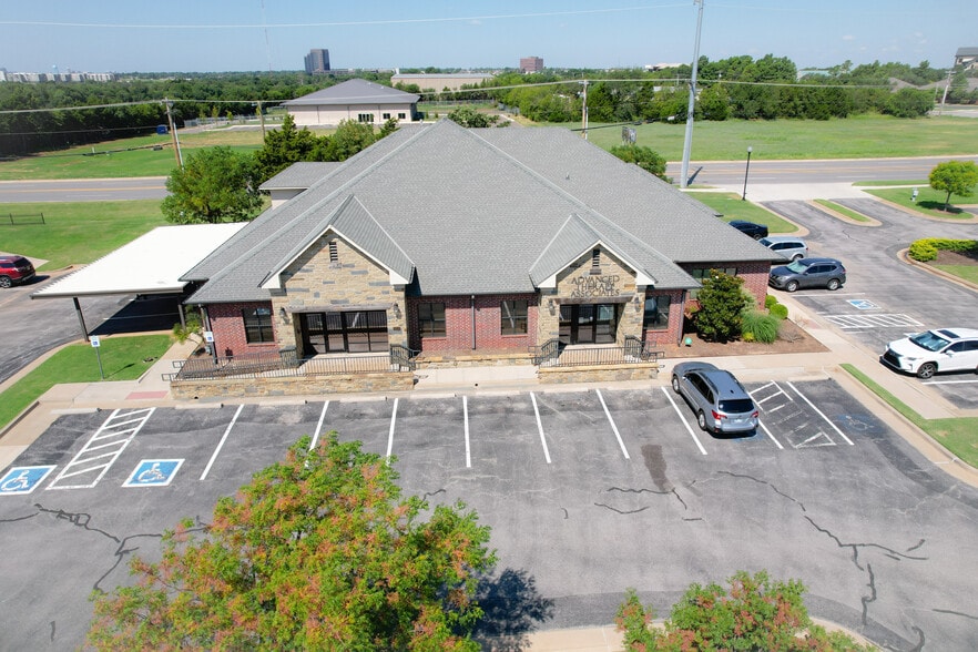 9212 N Kelley Ave, Oklahoma City, OK à vendre - Photo de l’immeuble – Image 1 sur 23