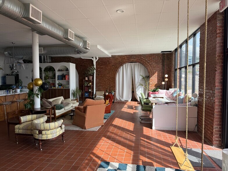 1744 Broadway, Kansas City, MO à vendre - Photo de l’immeuble – Image 3 sur 13