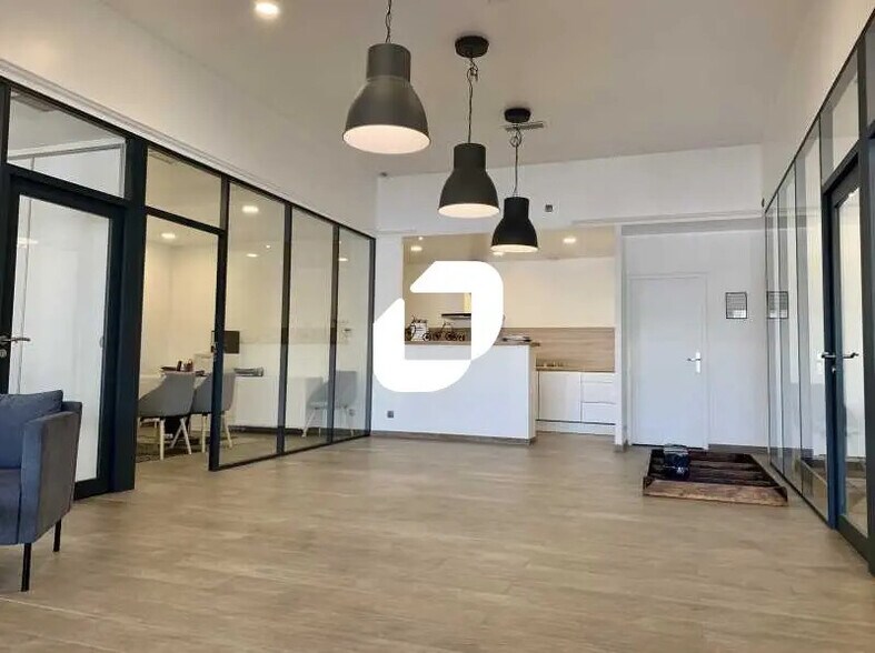 Bureau dans Montpellier à vendre - Photo de l’immeuble – Image 3 sur 11