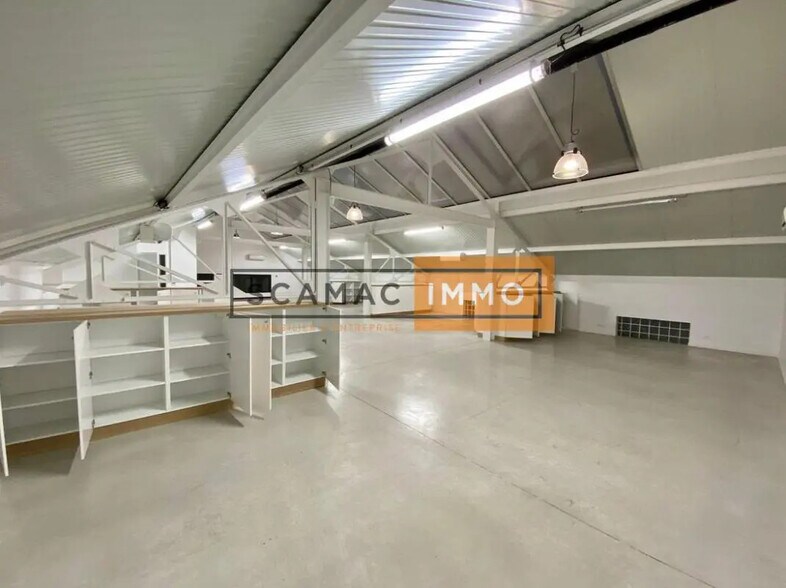 Local d'activités dans Saint-Maur-des-Fossés à vendre - Photo de l’immeuble – Image 3 sur 5