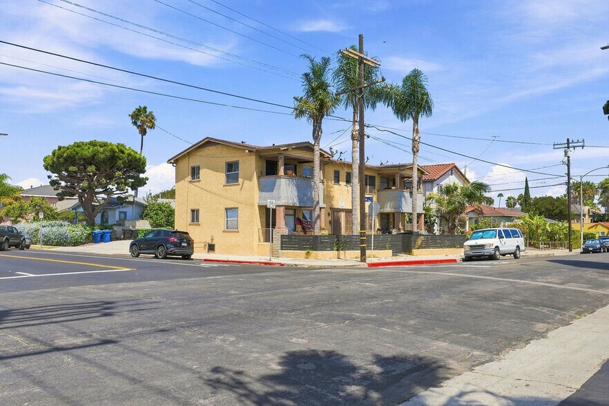 580 W 22nd St, San Pedro, CA à vendre - Photo de l’immeuble – Image 2 sur 14