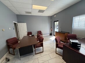 5441 Lee St, Lehigh Acres, FL à louer Photo intérieure– Image 1 sur 3