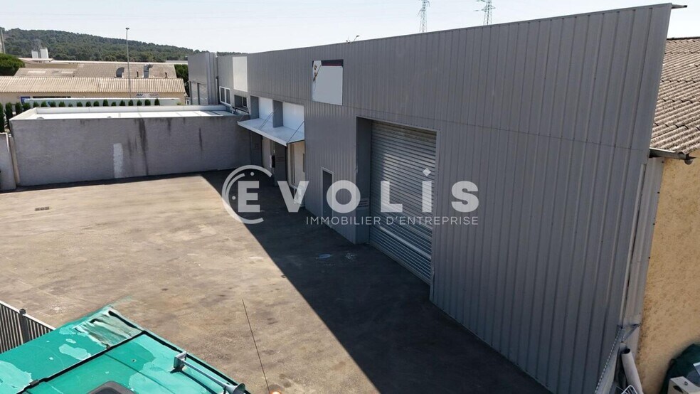 358 Avenue Blaise Pascal, Sorgues à louer - Photo de l’immeuble – Image 2 sur 5