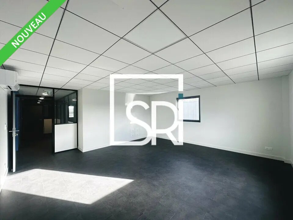 Bureau dans Pont-du-Château à louer Photo de l’immeuble– Image 1 sur 12