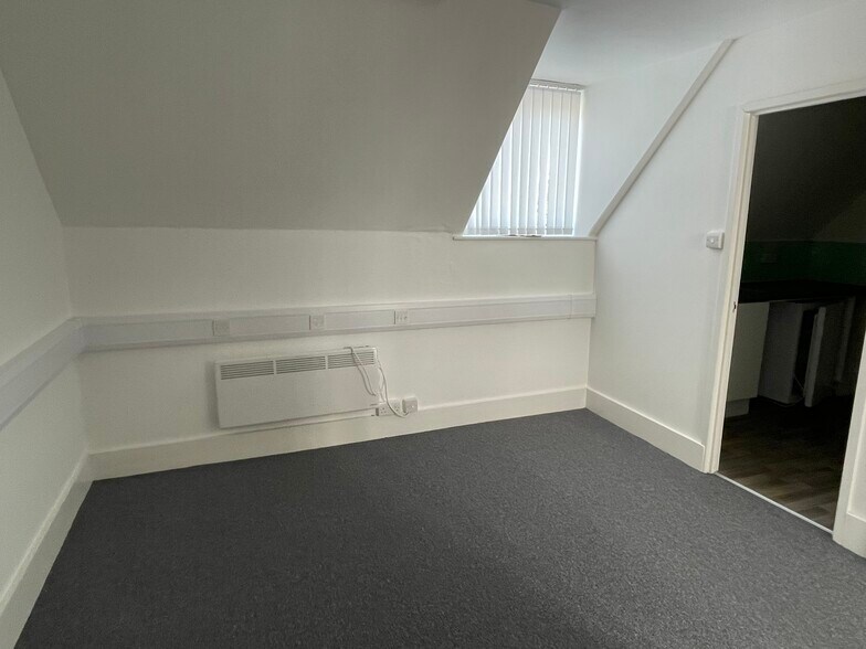 111-113 High St, Berkhamsted à louer - Photo de l’immeuble – Image 3 sur 4