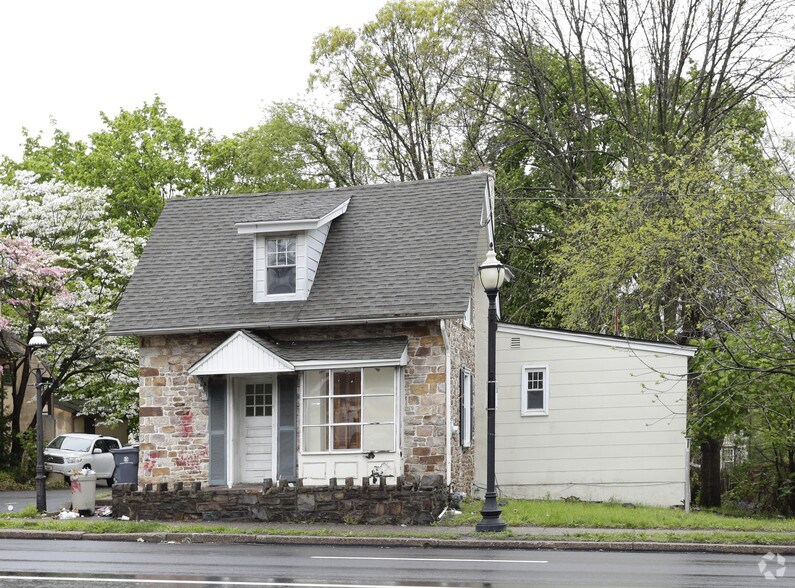 1646 Old York Rd, Abington, PA à vendre - Photo de l’immeuble – Image 2 sur 4