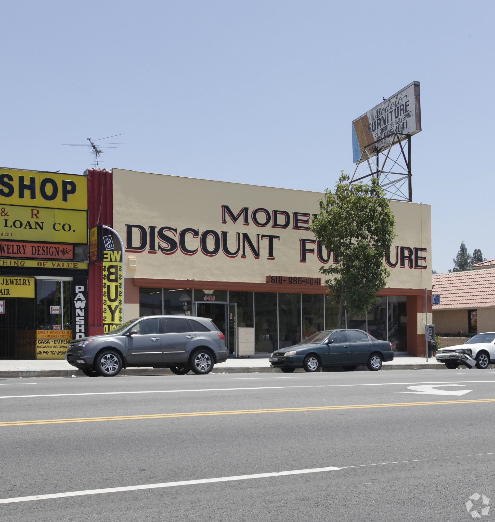 6418 Lankershim Blvd, North Hollywood, CA à louer Photo principale– Image 1 sur 9