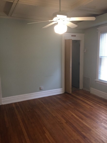 5235-5243 N Clark St, Chicago, IL à louer - Photo intérieure – Image 3 sur 6