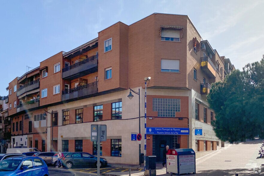 Immeuble residentiel dans Alcobendas, Madrid à vendre - Photo principale – Image 1 sur 1