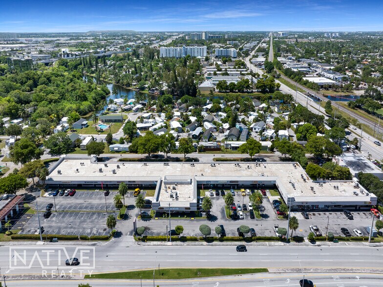 903-999 W Cypress Creek Rd, Fort Lauderdale, FL à louer - Photo de l’immeuble – Image 1 sur 26