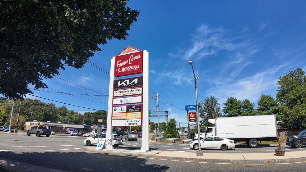 145 Faunce Corner Rd, Dartmouth, MA à louer - Photo de l’immeuble – Image 3 sur 9