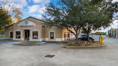 207 W Archer Rd, Baytown, TX à vendre Photo de l’immeuble– Image 2 sur 42