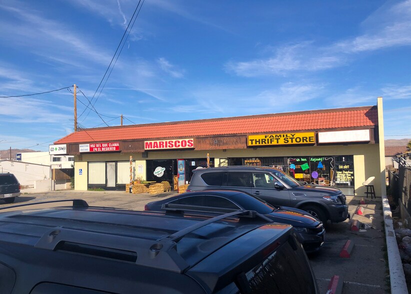 13663 Navajo Rd, Apple Valley, CA à vendre - Photo de l’immeuble – Image 3 sur 9