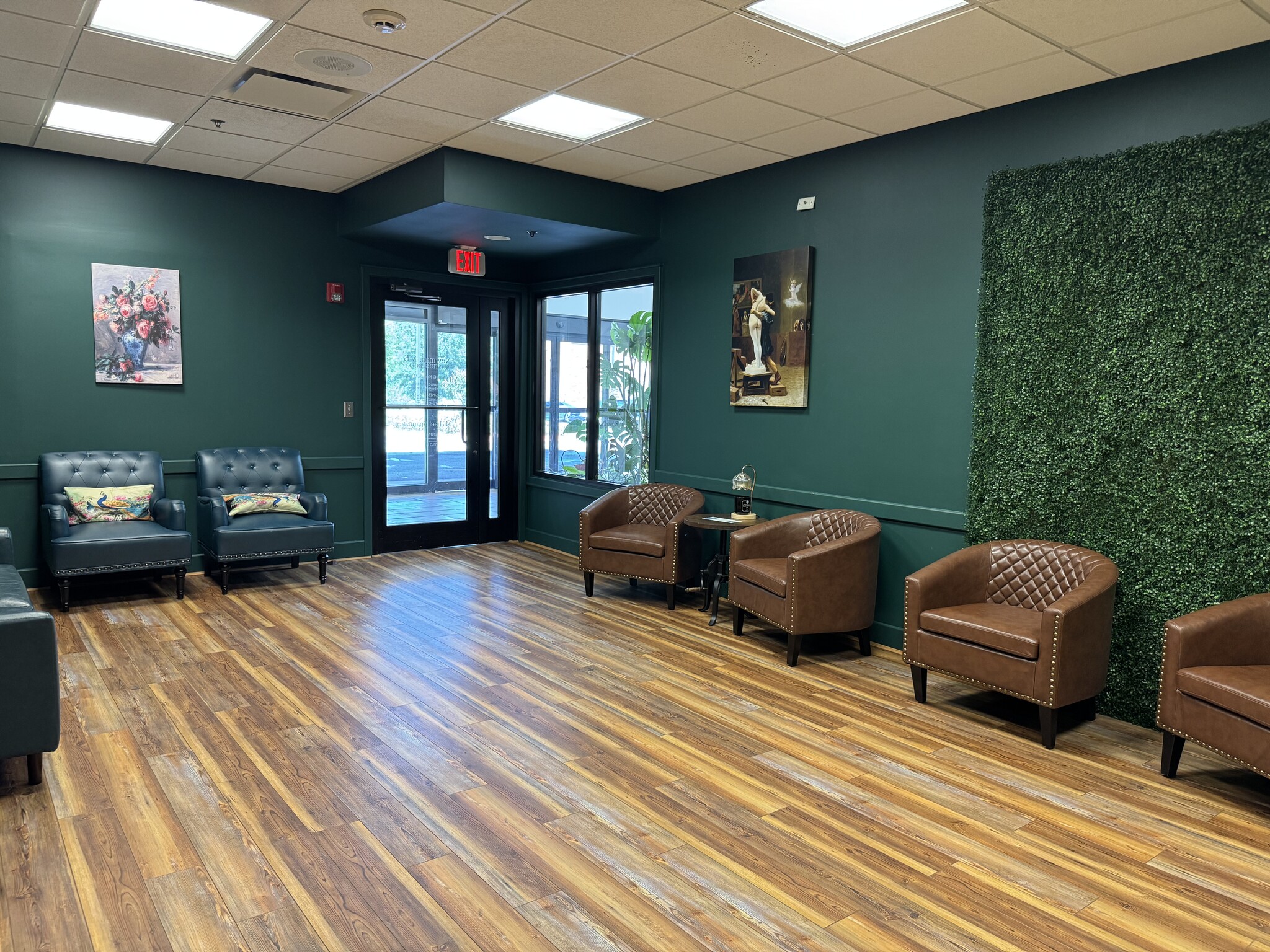 3715-3733 N Business Dr, Fayetteville, AR à louer Photo intérieure– Image 1 sur 9