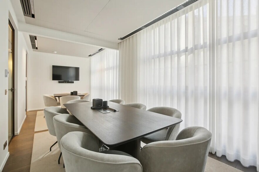 36 Avenue Raymond Poincaré, Paris à louer - Photo de l’immeuble – Image 1 sur 9