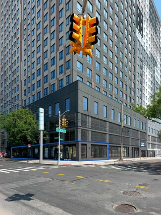 Plus de détails pour 94-15 Sutphin Blvd, Jamaica, NY - Local commercial à louer