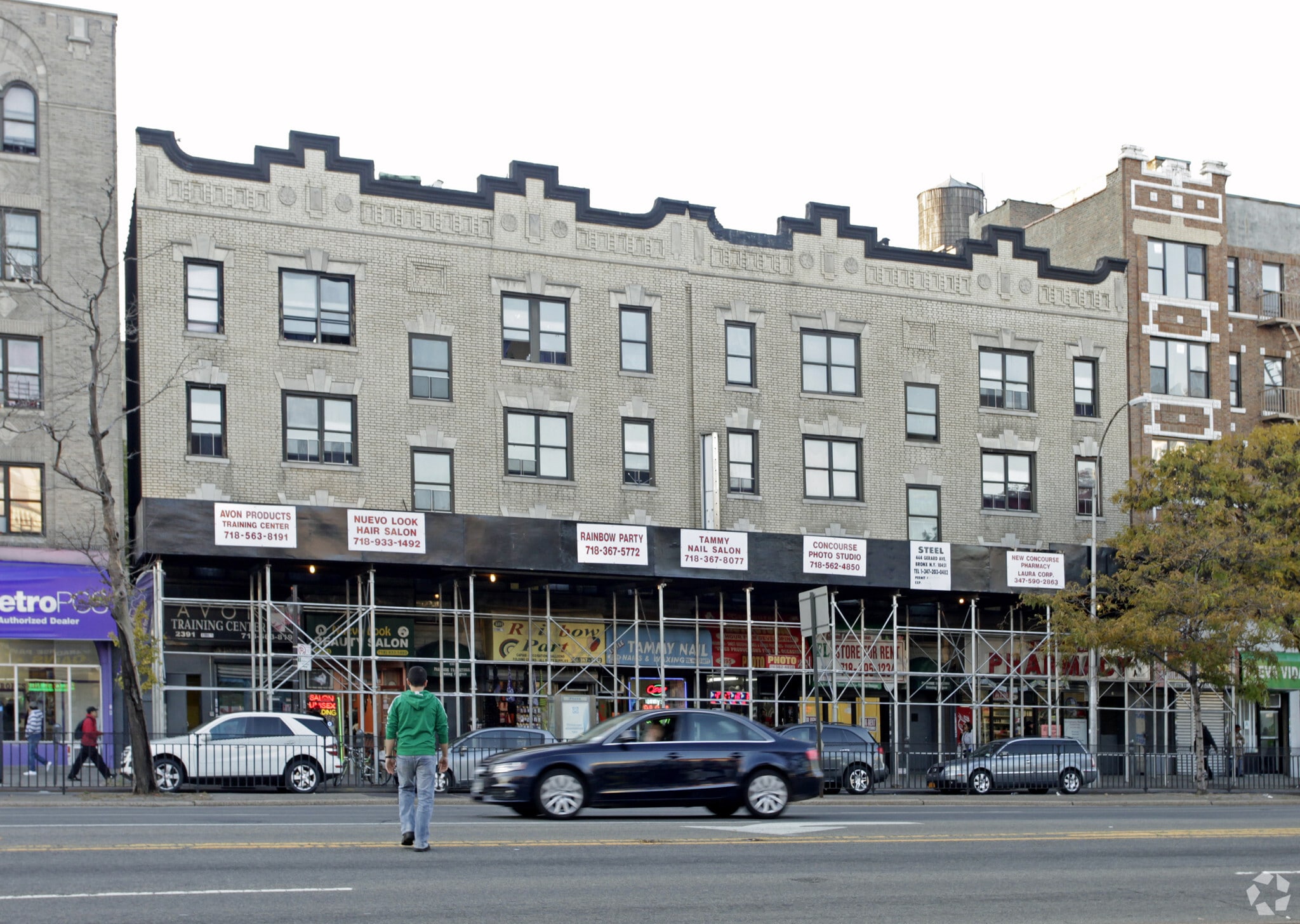 2391-2395 Grand Concourse, Bronx, NY à louer Photo principale– Image 1 sur 3
