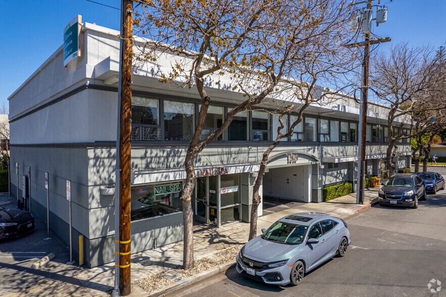 1010 Doyle St, Menlo Park, CA à louer - Photo de l’immeuble – Image 2 sur 6