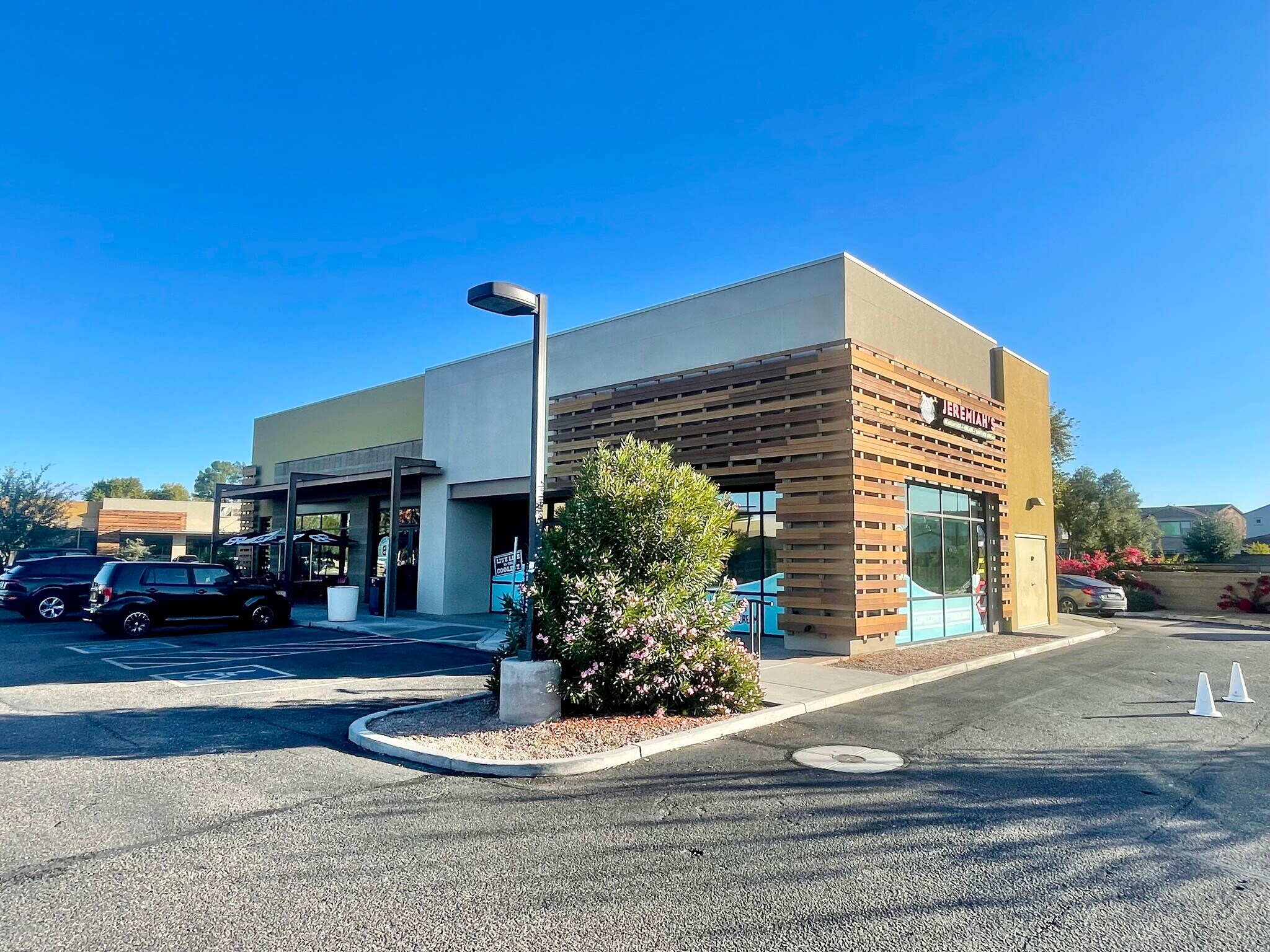 4050 S Alma School Rd, Chandler, AZ à louer Photo principale– Image 1 sur 4