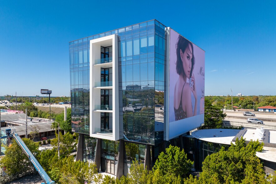 78 NW 37th St, Miami, FL à louer - Photo principale – Image 1 sur 29