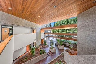 Plus de détails pour 2095 W Vista Way, Vista, CA - Bureau/Médical à louer
