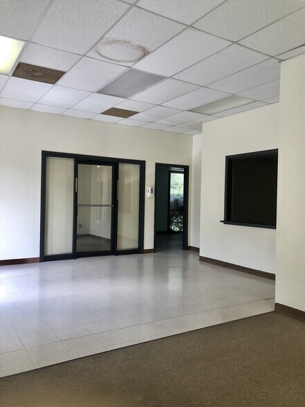 6171 Gateway Rd, Columbus, GA à louer - Photo de l’immeuble – Image 2 sur 12
