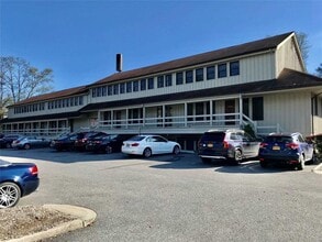 202 E Main St, Huntington, NY à louer Photo intérieure– Image 1 sur 14